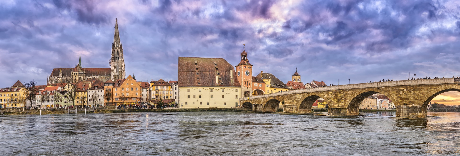 Danube tour detail banner.jpg