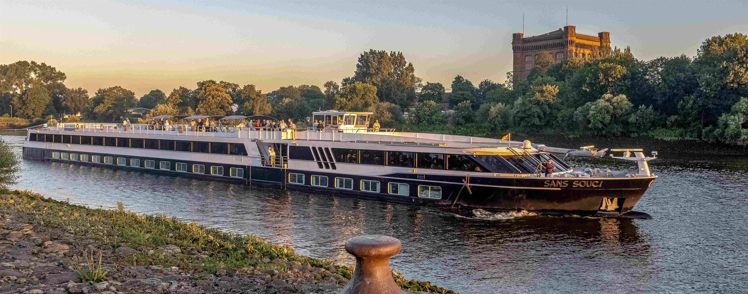 Rivercruise.jpg